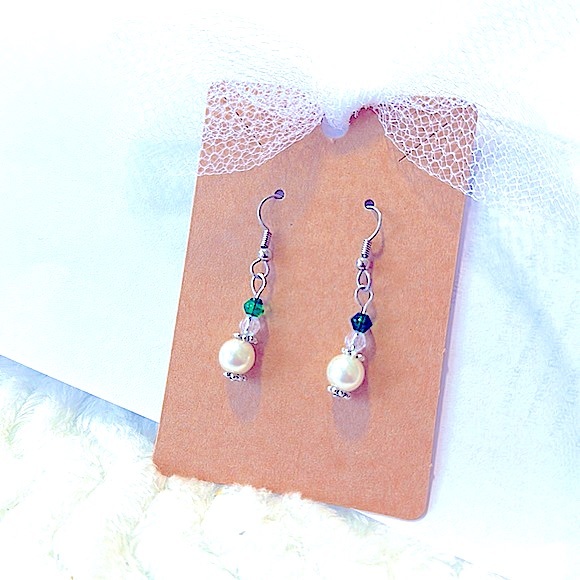 Beautiful Handmade Jewelry & Gift Beaded Dangle Earrings, Pearl+Green Glass Bead - Picture 3 of 16